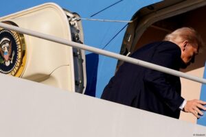 Trump travels to Asia amid government shutdown – DW – 10/25/2025 Trump travels to Asia amid government shutdown – DW – 10/25/2025