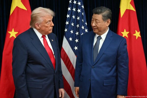 Trump-Xi talks buy time not trust over trade dispute – DW – 10/30/2025