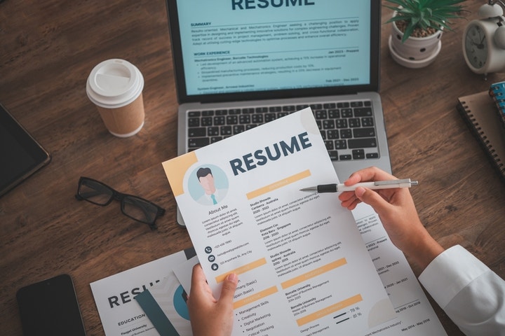 This 'Tinder For Jobs' App Claims To Apply To Millions Of Roles Automatically — And Job Seekers Are Divided On It