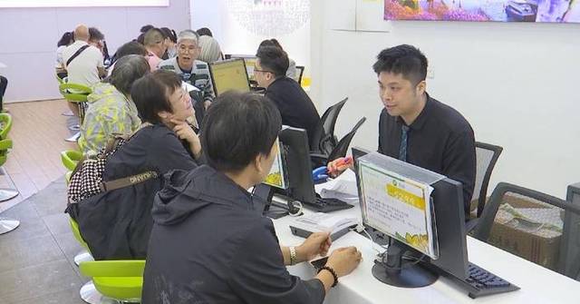 Off-peak travel booms in China amid post-holiday price plunge