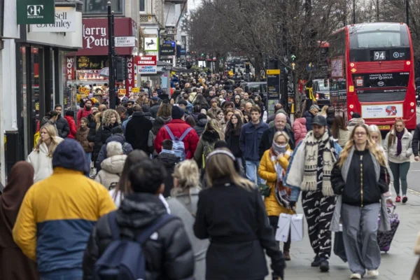 UK economy ekes out modest growth as factories recover