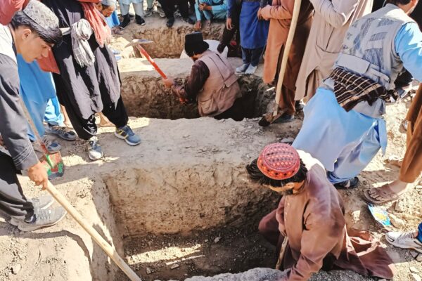 Afghanistan accuses Pakistan of breaking truce as 10 killed in air attacks | Conflict News Afghanistan accuses Pakistan of breaking truce as 10 killed in air attacks | Conflict News
