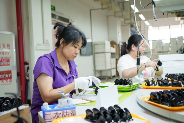China factory, shoe production China