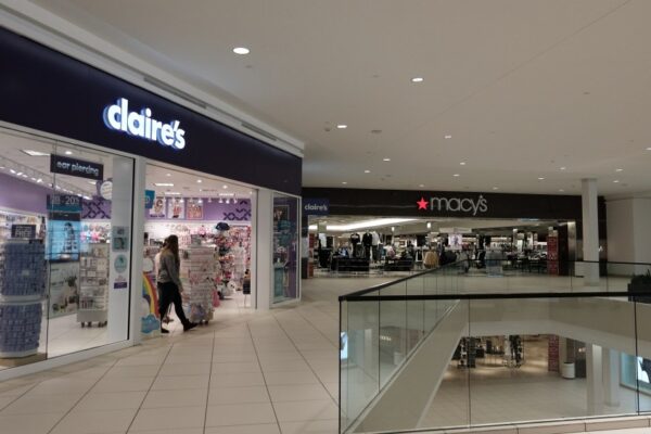 Claire's store, claire's mall store