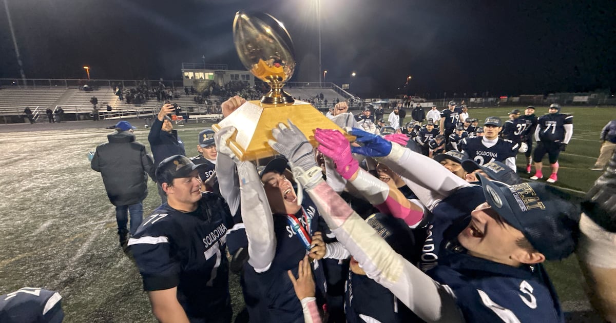 Soldotna wins 3rd straight DII state football title in dominant fashion