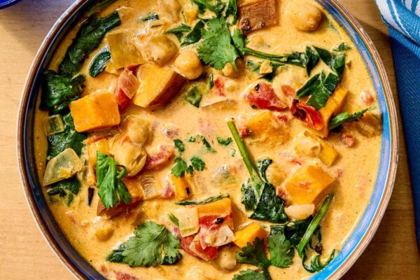 15+ Anti-Inflammatory Soup Recipes to Keep in Your Freezer