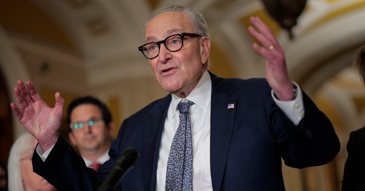 Bezos’ Paper Blasts Dems for Marching Into Trump’s Shutdown Trap