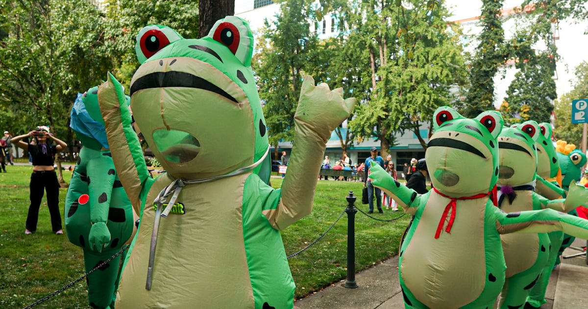 Frog March Against President Trump Draws Tens of Thousands to Downtown Portland