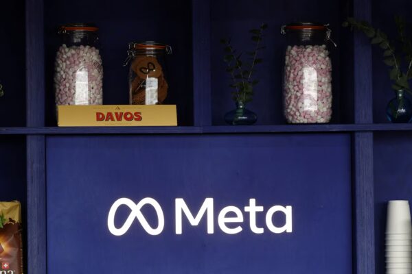 Tech leaders ramp up AI spending, but Alphabet’s cash flow wins investor favor