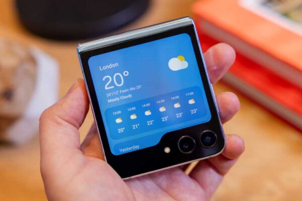 Galaxy Flip 5_flex window weather