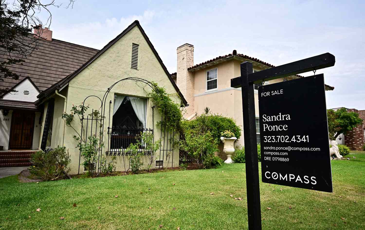 Fair Isaac Stock Is Soaring. Credit Bureau Shares Are Dropping. Here's Why.