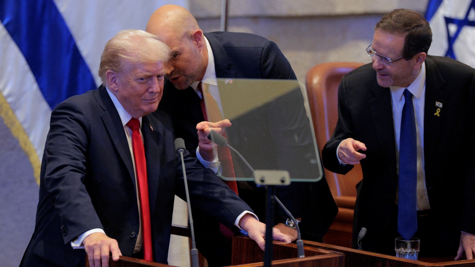 Israeli lawmakers display ‘recognize Palestine’ poster during Trump's speech, removed: Watch