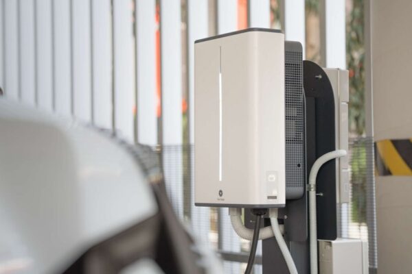 Australia's ‘hypercompetitive EV market’ and V2G