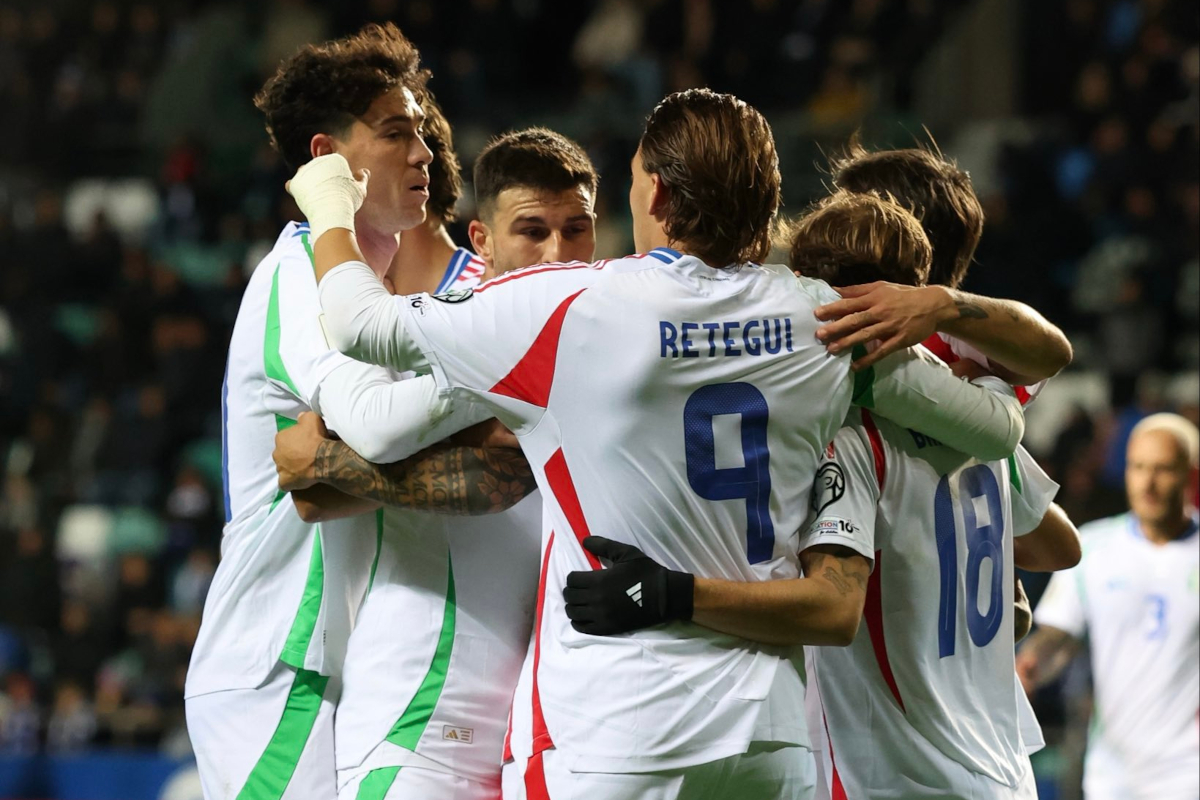 Italy celebrate during the 2026 World Cup qualifier against Estonia in Tallinn (@azzurri)