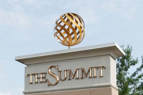 New fashion, decor retailer coming next week to The Summit