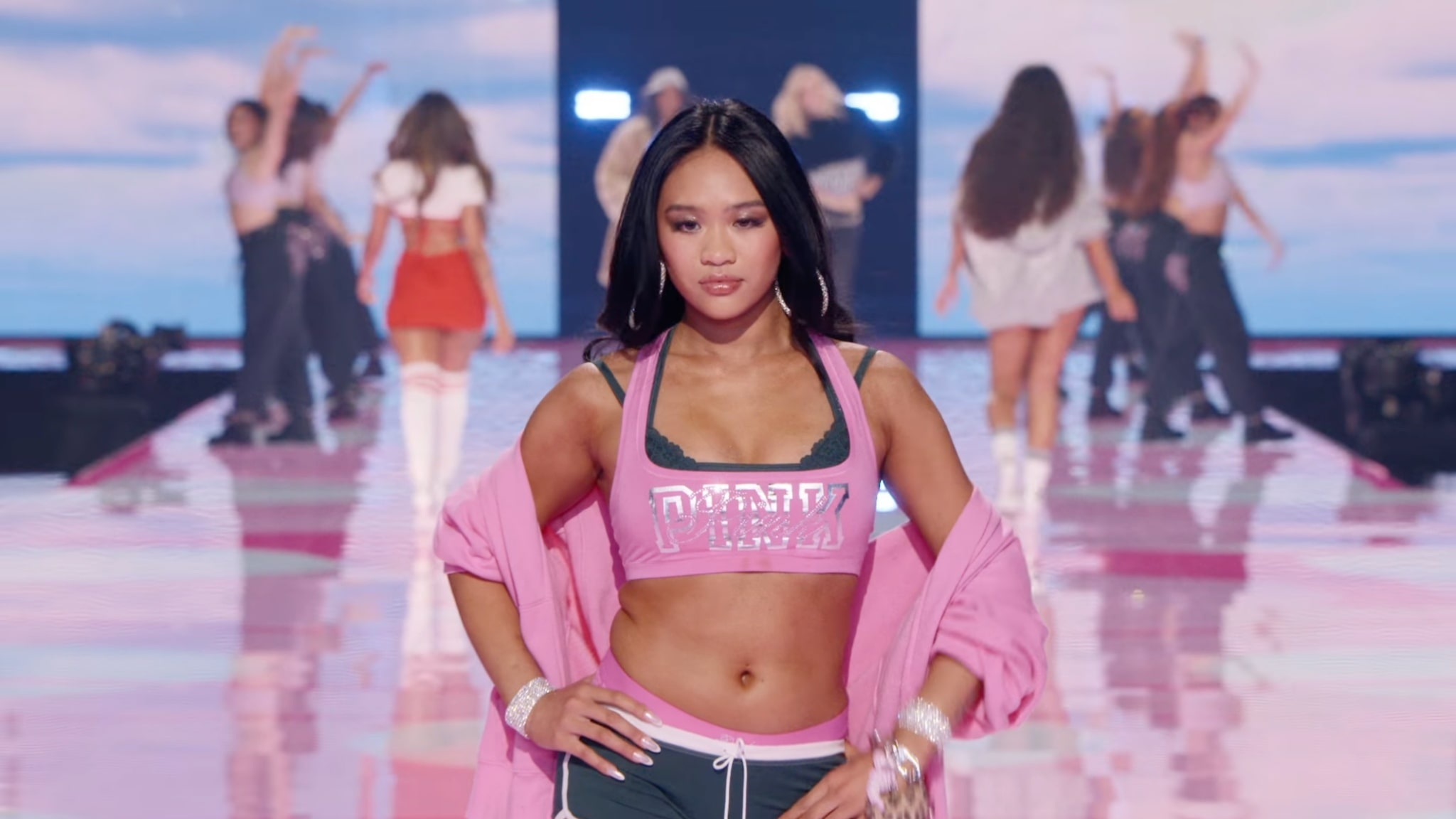 Suni Lee claps back at bullies following Victoria's Secret Fashion Show