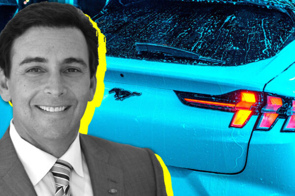 Ex-Ford CEO Says EV Growth Will Keep Going Even Without Washington’s Wallet