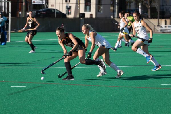 Field hockey takes command against La Salle in dominant fashion