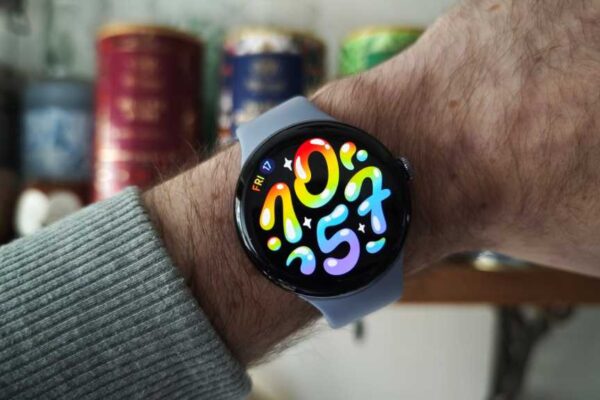 Pixel Watch 4 watch face