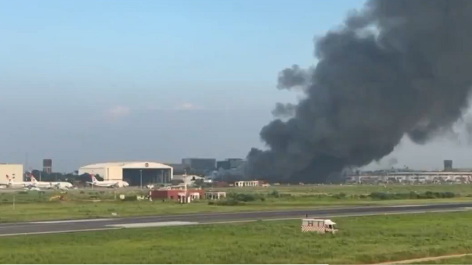 Bangladesh: Massive fire at Dhaka airport's cargo terminal, flight operations suspended | Video