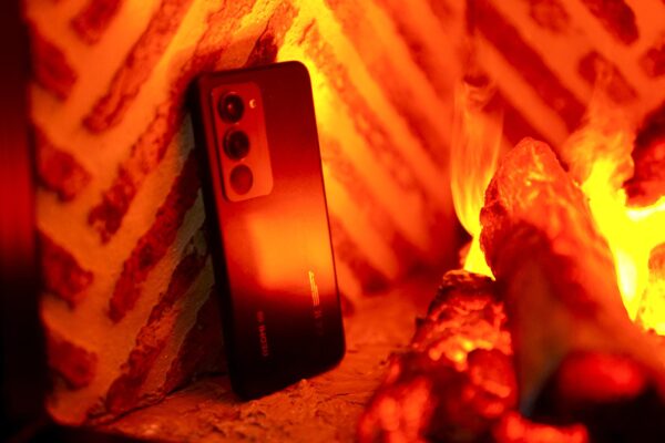 Mobile gaming: What’s more important, performance or battery life? Mobile gaming: What's more important, performance or battery life?