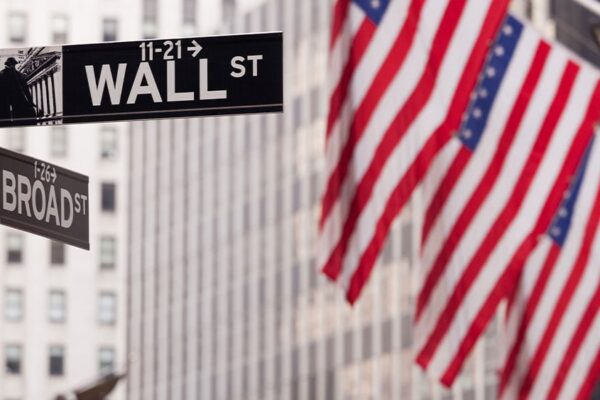 S&P 500, Nasdaq Slide On Meta Sell-Off; Amazon, Apple Move On Earnings