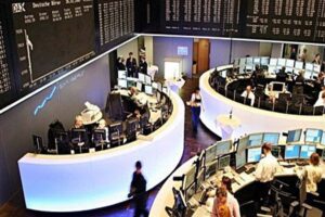 Eurostoxx futures -0.5% in early European trading