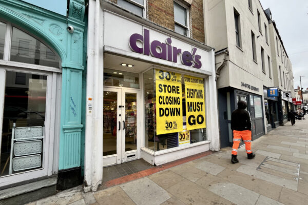 Claire's Richmond announces clearance sale after closure decision | Local News | News | Richmond Nub News