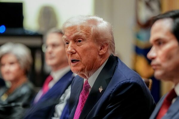 Trump says 100% tariffs on China not sustainable, still plans to meet Xi Trump says 100% tariffs on China not sustainable, still plans to meet Xi