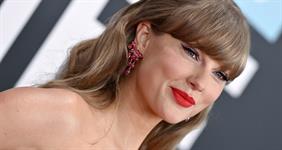 The Social Skinny: #SwiftiesAgainstAI; ICE-tracking apps blocked; Amazon Prime event flops