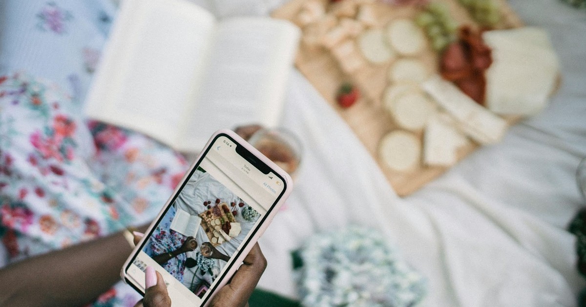 5 Best Photo Enhancer Apps for iPhone and Android
