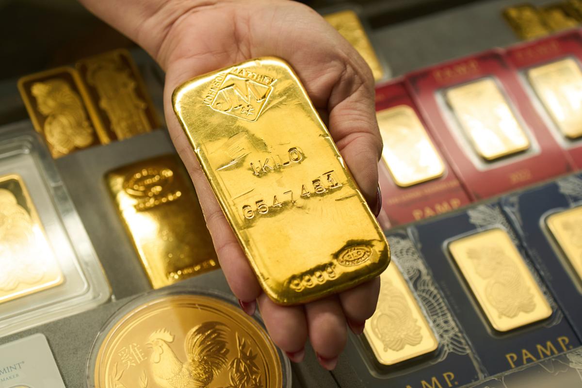 Gold, silver tumble in biggest daily drop in years as stunning precious metals rally comes to a halt