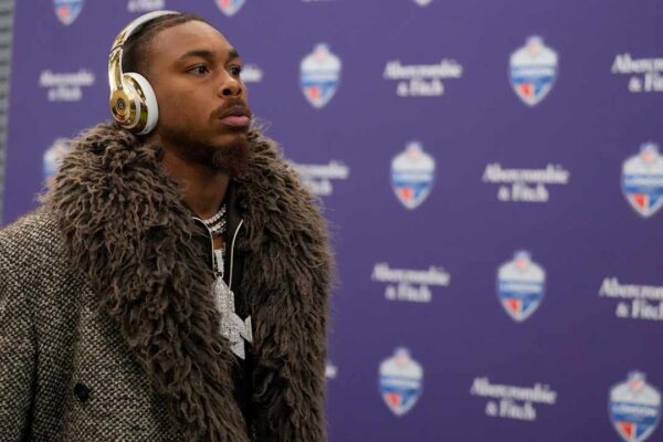 Justin Jefferson, DeVonta Smith voted best-dressed players of Week 5