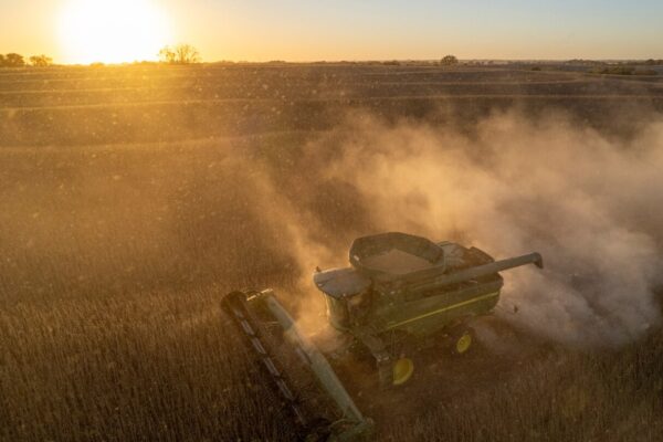 American farmers welcome China's promise to buy their soybean but this deal doesn't solve everything