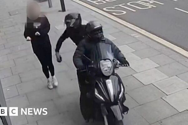 Met Police phone theft lead says London 'deserves better'