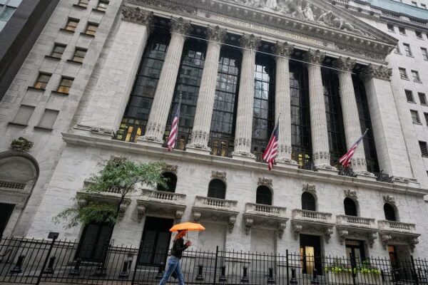 Why this analyst says the AI bubble is 17 times bigger than the dot-com bust