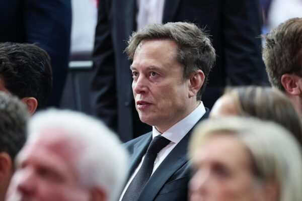 New report reveals concerning fine print in Elon Musk's $878 billion Tesla contract: 'A totally vague formulation'