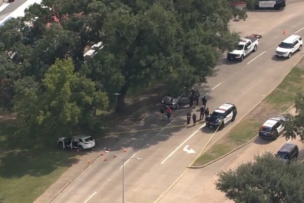 Breaking Houston news: Police activity on Dairy Ashford near US 90