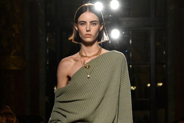 Balmain Spring 2026 Ready-to-Wear Runway, Fashion Show & Collection Review