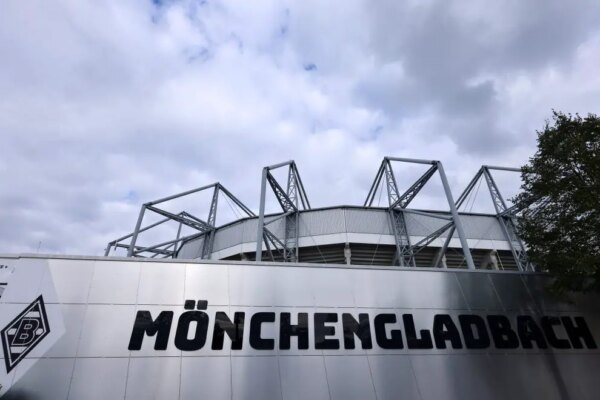 Who could succeed Roland Virkus at Borussia Mönchengladbach?