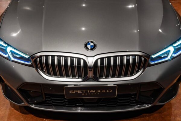 BMW trims 2025 outlook as China demand lags and US tariffs bite BMW trims 2025 outlook as China demand lags and US tariffs bite