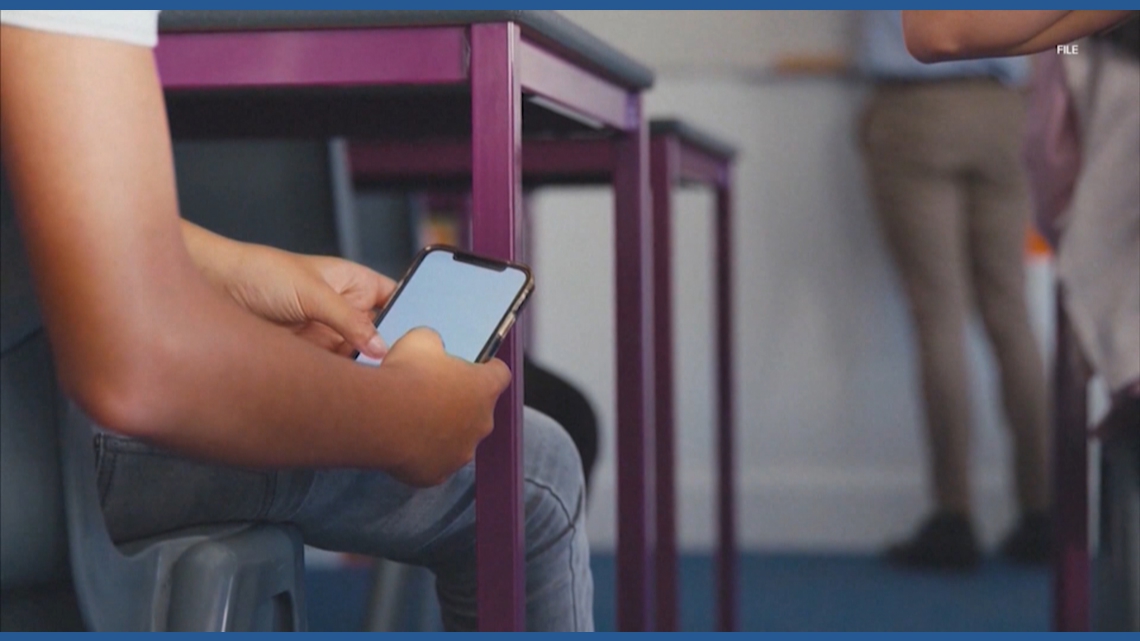 Sylvania Schools sees shift in student engagement with new cell phone policy