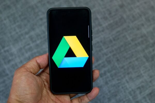 AI scanning hits Google Drive in an Android test that identifies and adds in a snap