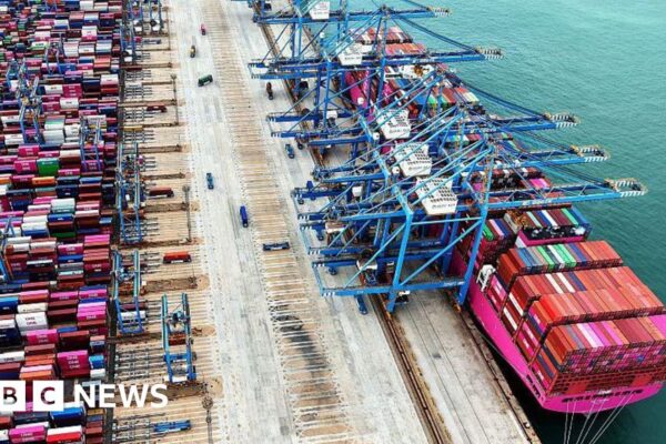 China accuses US of 'double standards' over tariff threat