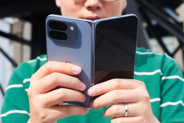 I was prepared for an eSIM transfer nightmare, but this carrier changed my mind completely