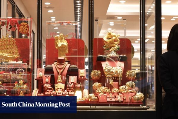 Hong Kong, mainland Chinese consumers adapt to gold prices amid wedding jewellery demand