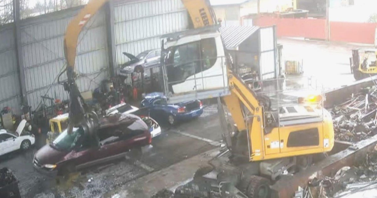 A minivan used in an Oregon murder is found at a junkyard. Can police save it before it becomes scrap metal?