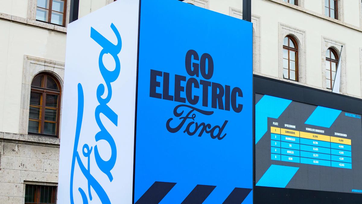 EV sales to 'hit a speed bump,' but not fall off post-tax credit