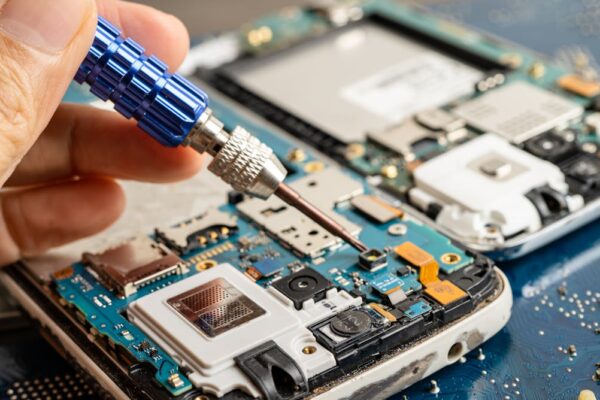 Inside the new repairability scores for smartphones and tablets in the EU