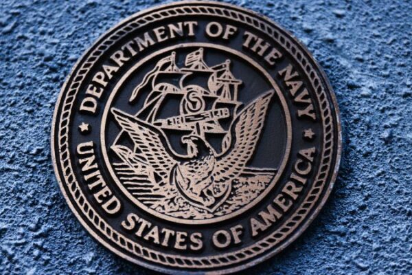 US Navy helicopter and fighter jet crash in separate incidents in the South China Sea